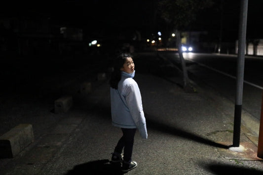 子どもの夜道は反射材で防災防犯対策を!おすすめグッズを紹介